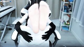 BJ Feet: Jaw-dropping sheer nylon soles #1