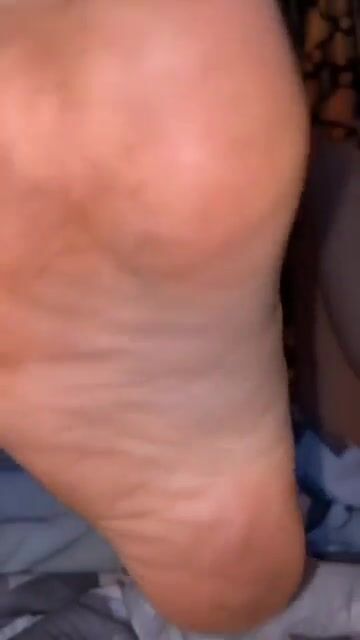 IRL Friends white toes