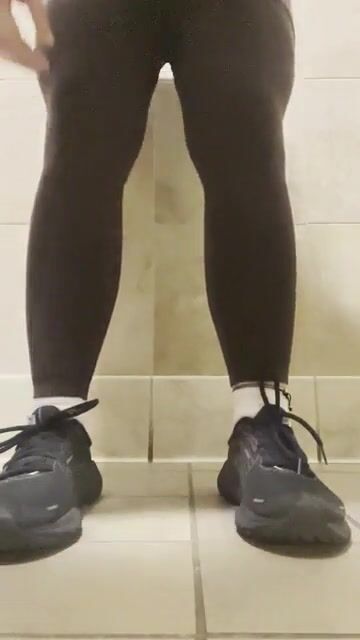 slipping my little gym feet out of my socks for you, what do you think? ????????????