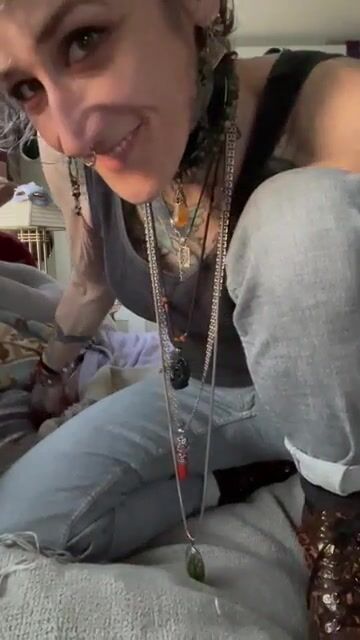 Tatt artist shows off her stinky bare feet, with long sexy natural nails, that foot funk must be strong!