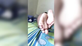 Foot Fetish: sniff #4