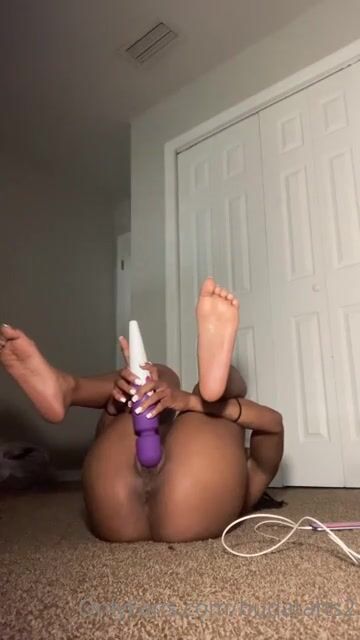 Dildoing