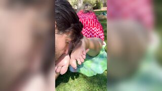 Foot Fetish: Woman I met at the park let me smell her feet #3