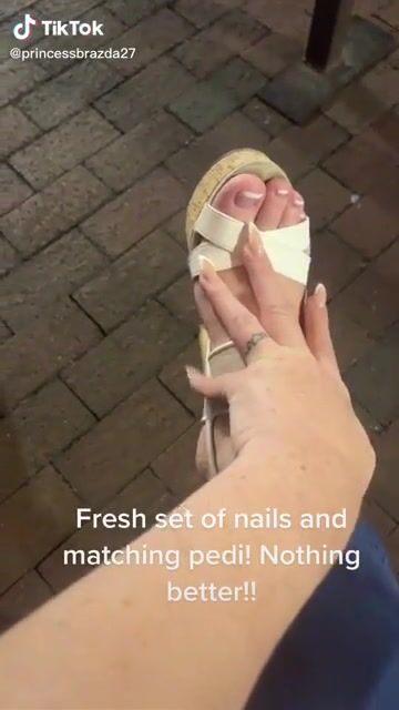 Come serve your mistress beta boi