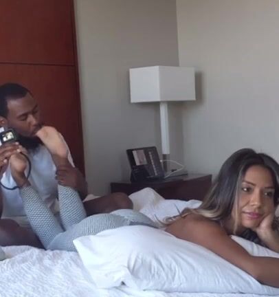 Latina girl toes sucked on