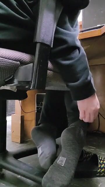 Trying to be discreet under the desk while my boss works next to me ????