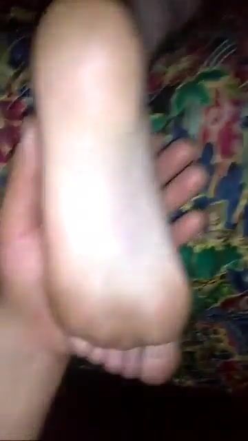 Friend w/ feet benefits