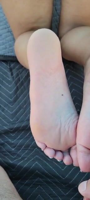 She loves cum on her soles