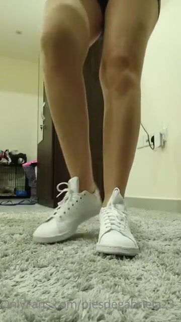 Good Lord Her Feet Are Amazing