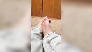 Foot Fetish: My feet are so soft! #3