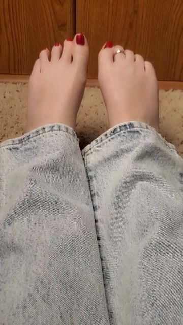 My feet are so soft!
