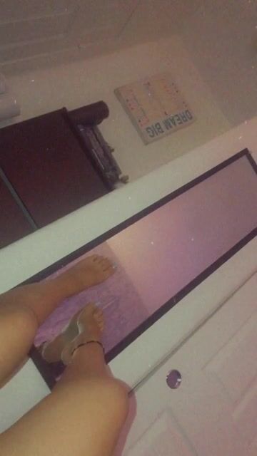 just another post of my feet for you slaves????