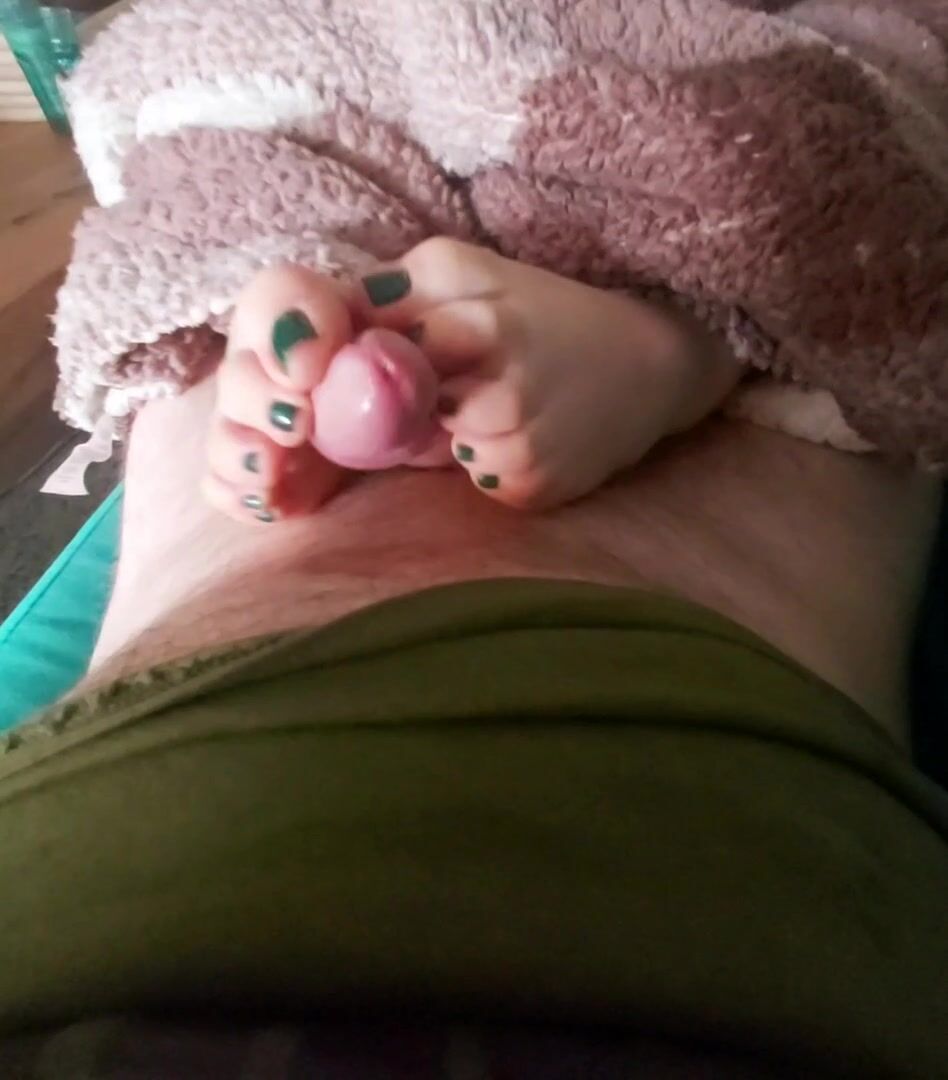 my cockhead is bigger than her little toes