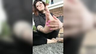 Women Sucking Their Toes: Hi I’m new here♥️♥️♥️♥️ #2