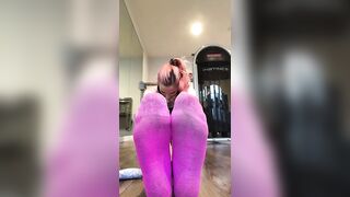 Feet: Good ol’ gym tease, there were other people there so I was trying to be sneaky ♥️♥️ #4
