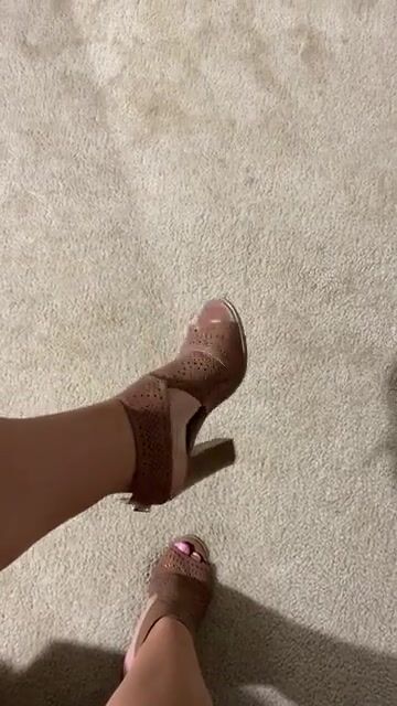 Who wants to worship these tired feet?