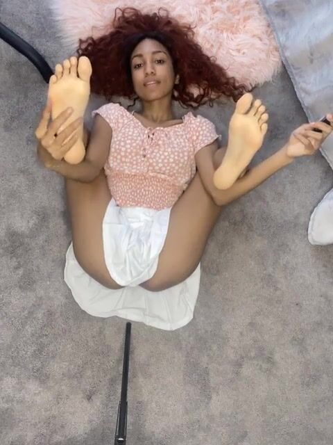 Do my soles look good from up there? ????