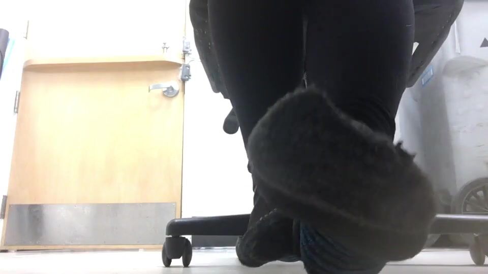 Nearly 7 min of this today... had to cut it short on here. Yeesh