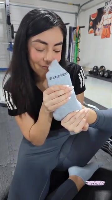 Promise to sniff my gym feet before you clean them for me? ????????????