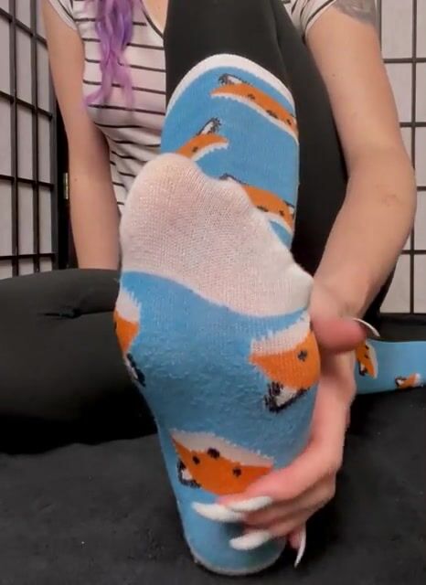 Where are my sock lovers on this lovely Foxy Friday? ????