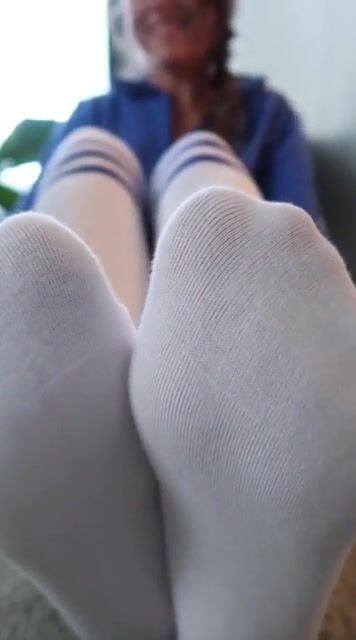 Tell me - how much does this teasing turn you on? Knowing I turn you on gets me going ????????