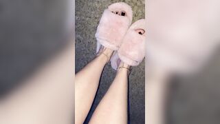 Feet: Get comfy with me ? #1