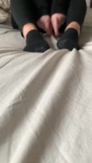 Just a little feet reveal, they say hello :)