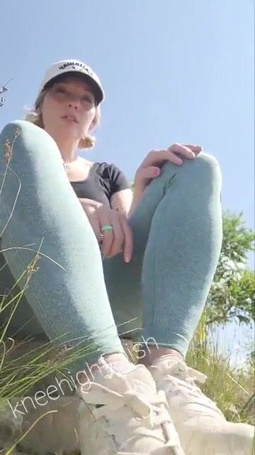 Taking a break on my afternoon run for your pleasure