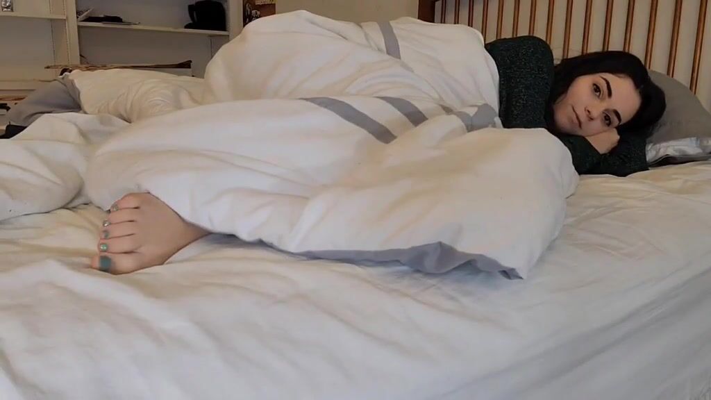 If I was your girlfriend, I would stay in bed all day and tease you with my feet