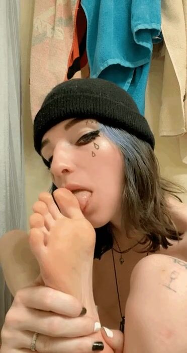 I hope you like goth chicks