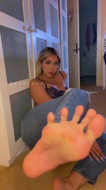 Can you lick the wrinkles? ????