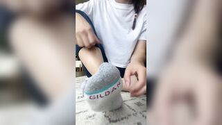 Feet: My first sock peel! #1