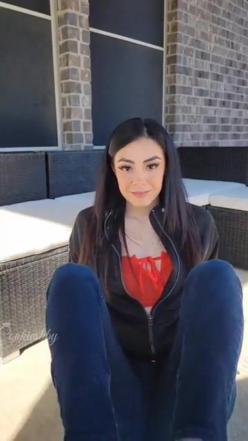 Wiggling my toes in your face hoping you'll suck them all ????????????❤