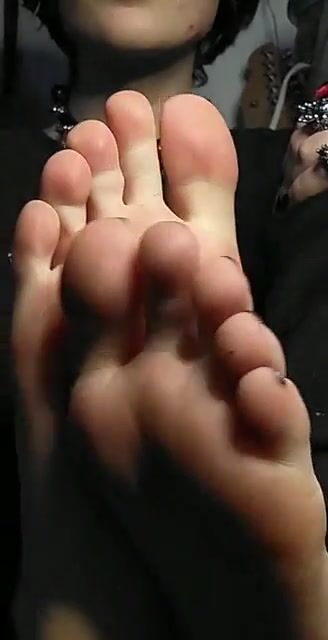 Take my soles right in your face!