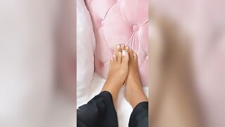 White Toes: What would you do? #1